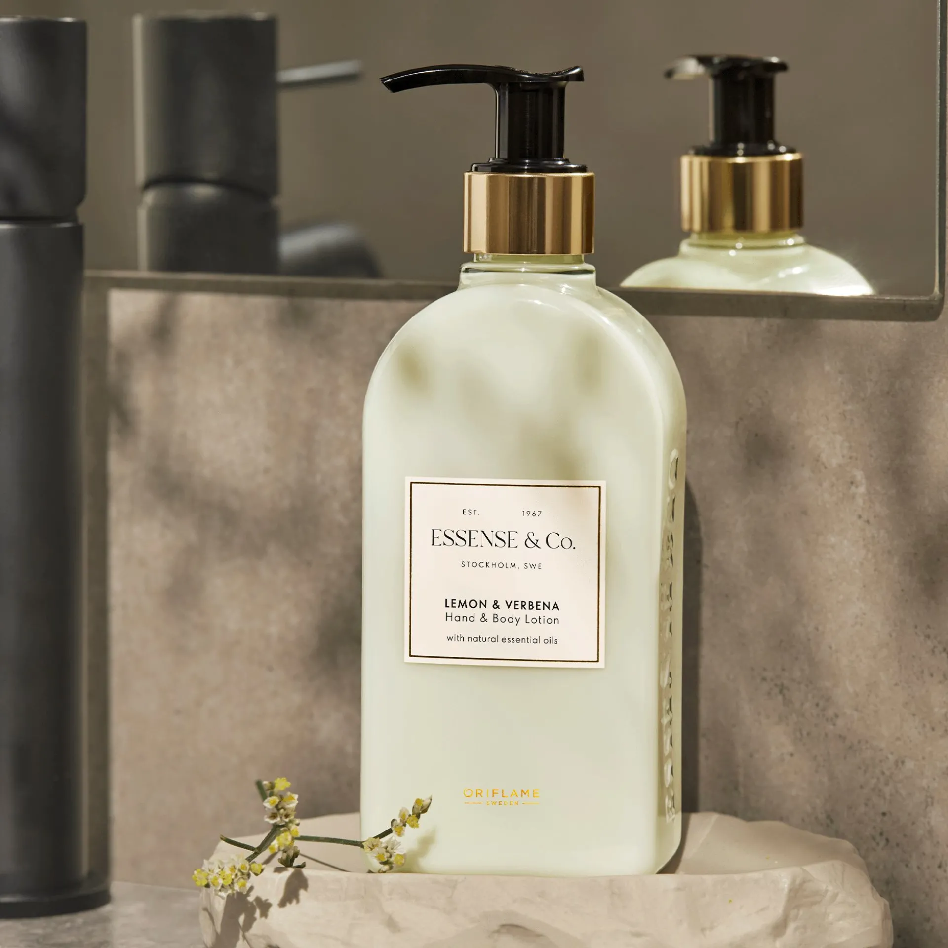 Balsam do ciała Essense&Co. Cytryna i Werbena 300 ml