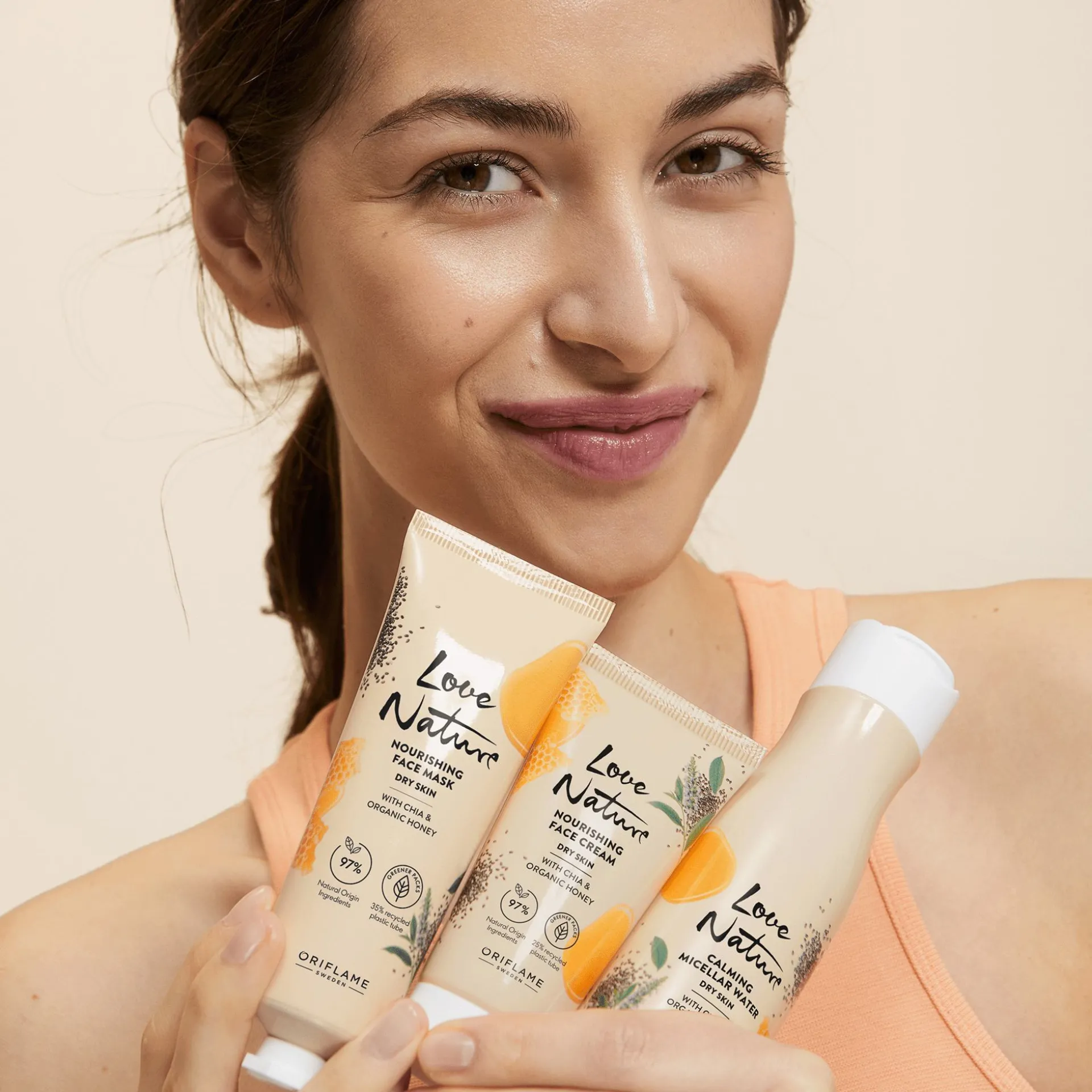 Kojący płyn micelarny Love Nature z chia i organicznym miodem 150 ml