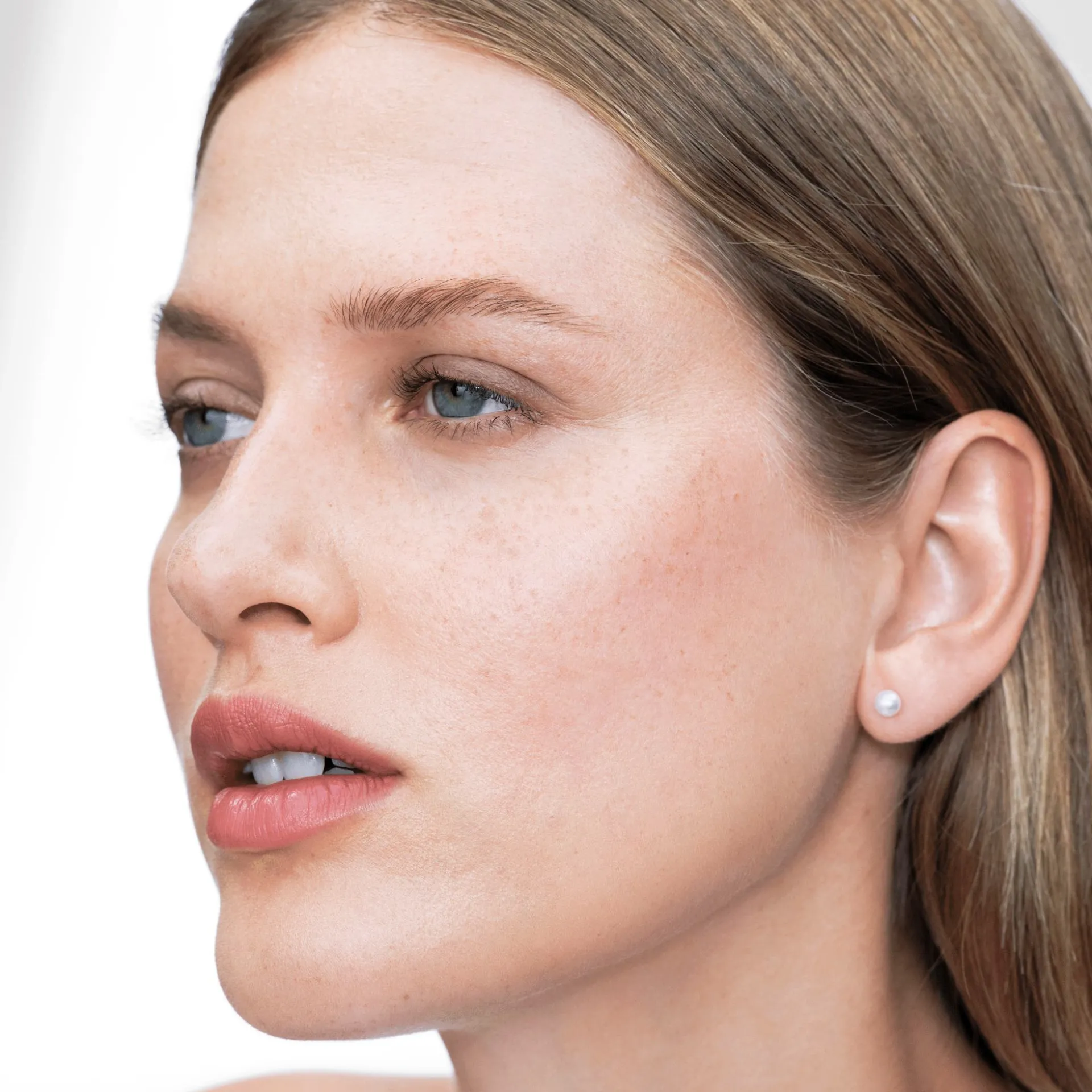 Multiaktywny lekki krem przeciwstarzeniowy na dzień Novage+ SPF 30 50 ml