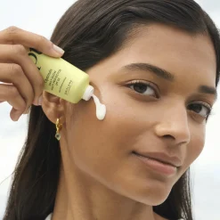 Ochronny krem rozświetlający Opt Optimals Daily Glow SPF 50 30 ml