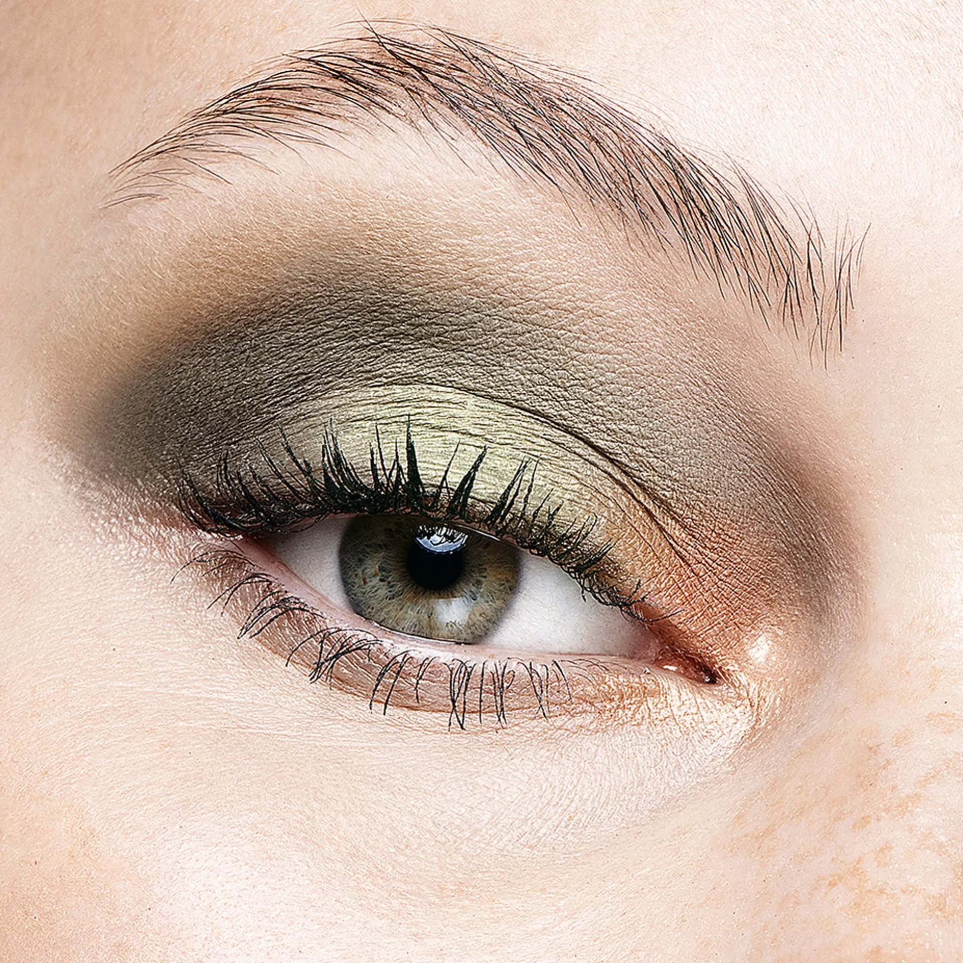 Paleta cieni do powiek THE ONE Make-Up Pro 448106.4 g