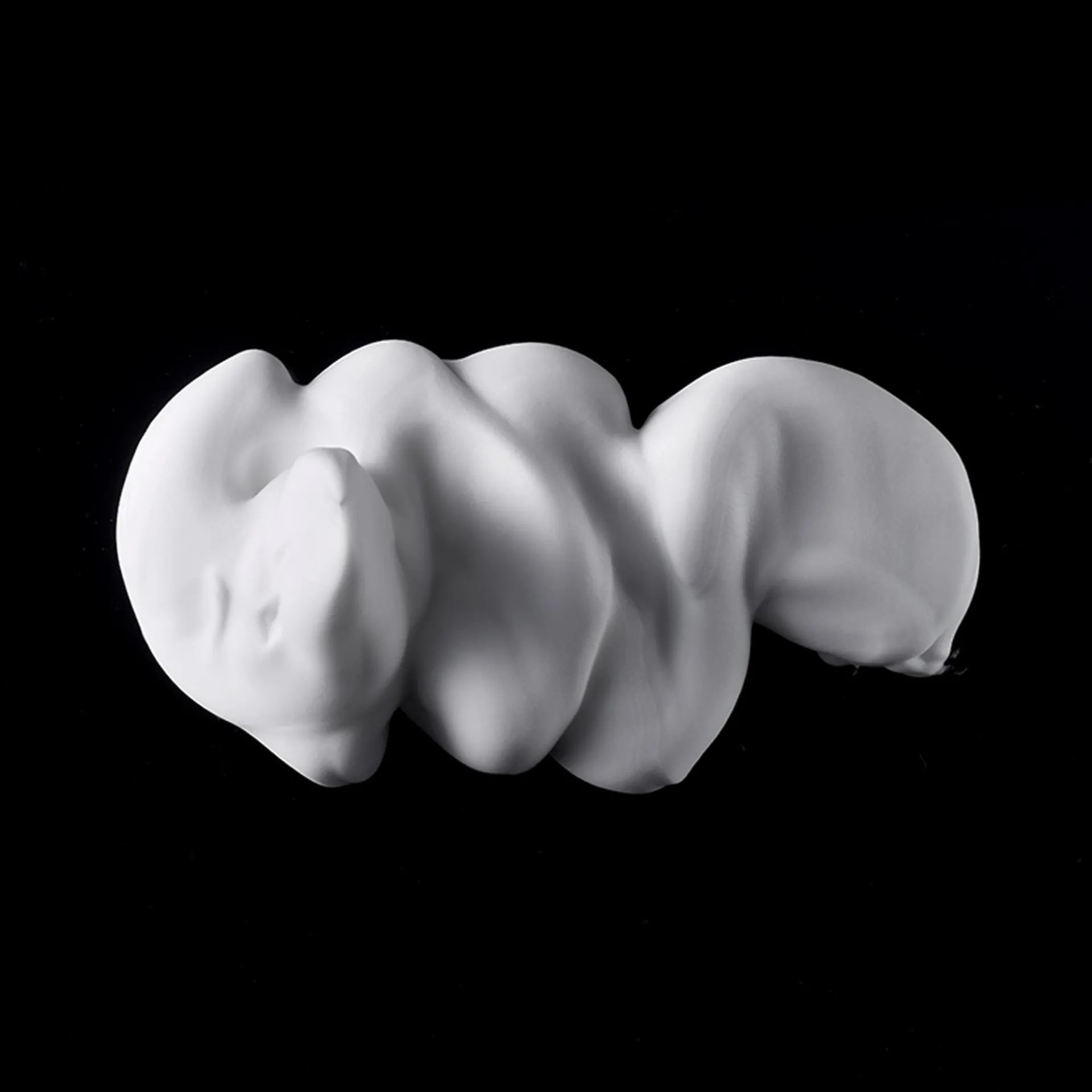 Pianka do golenia North For Men Active Carbon 200 ml