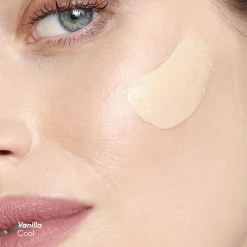 Podkład odmładzający na bazie serum Giordani Gold SPF 12 + UVA 4224130 ml