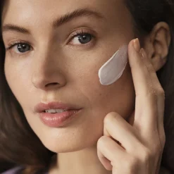 Ujędrniający krem na dzień SPF 20 Royal Velvet 50 ml