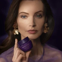 Ujędrniający krem na noc Royal Velvet 50 ml