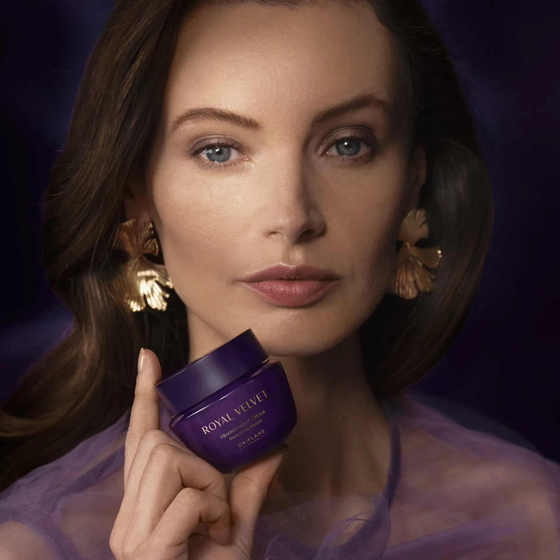 Ujędrniający krem na noc Royal Velvet 50 ml